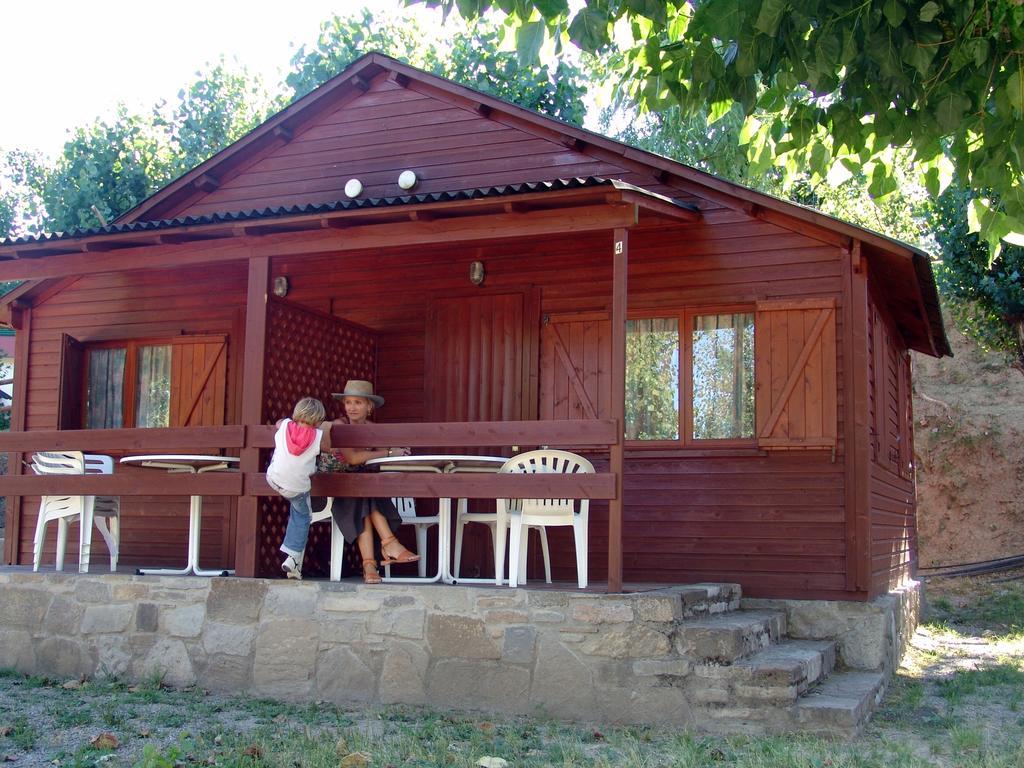 Bungalows Pena Montanesa Aínsa Værelse billede